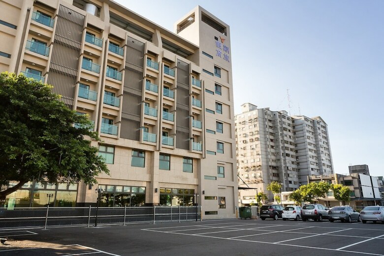 V-hotel Vacation Hotel