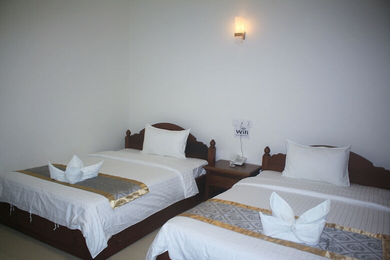 Kc River Hotel