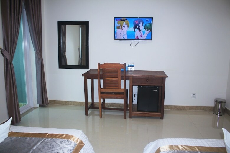 Kc River Hotel