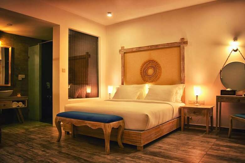 Hotel Triple O Six