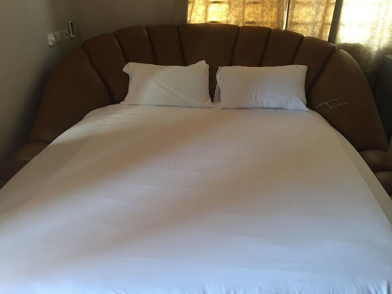 Hotel Rasta Tee's Place