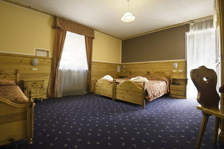 Hotel Rododendro