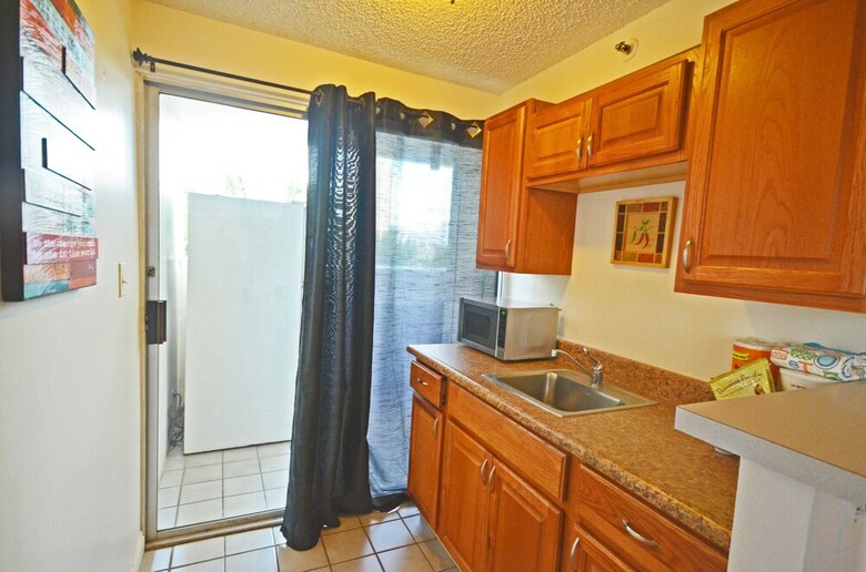 Apartamentos Kuhio Village #403a By Redawning