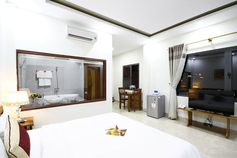 Lis Hotel