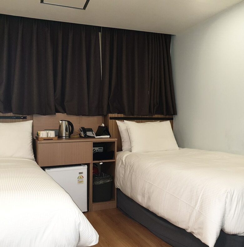 First Stay Hotel Tawny Owl