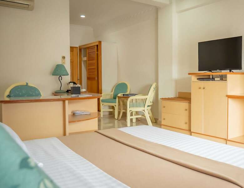 Clarkton Hotel