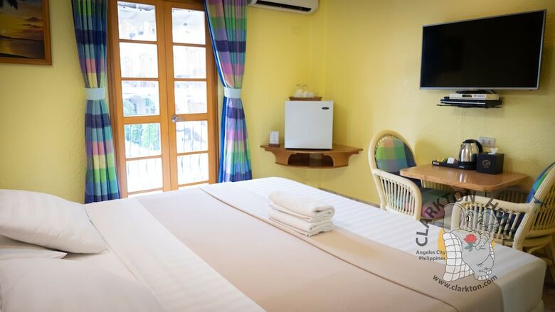 Clarkton Hotel