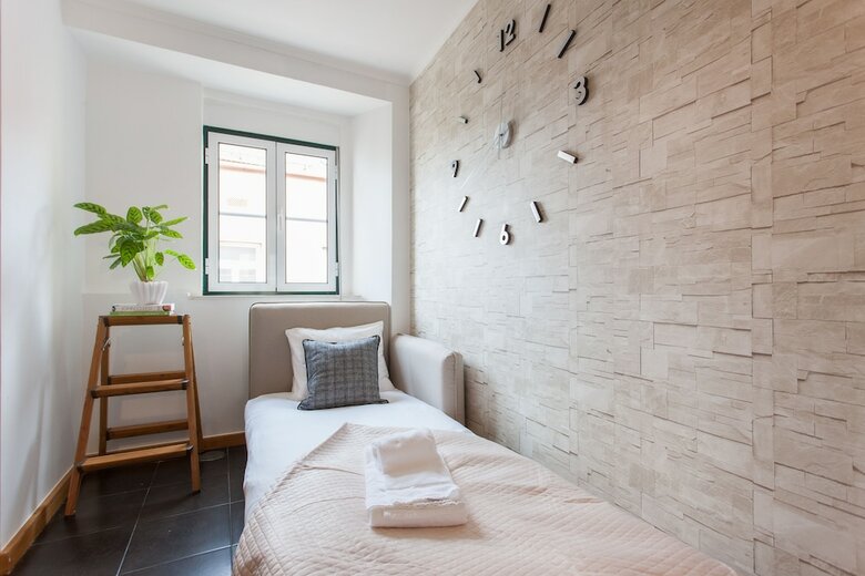 Moniz Studio Apartment - By Lu Holidays