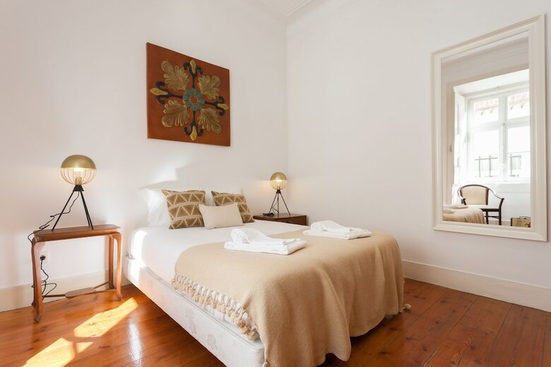 Tejo Vintage Three-bedroom Apartment - By Lu Holidays