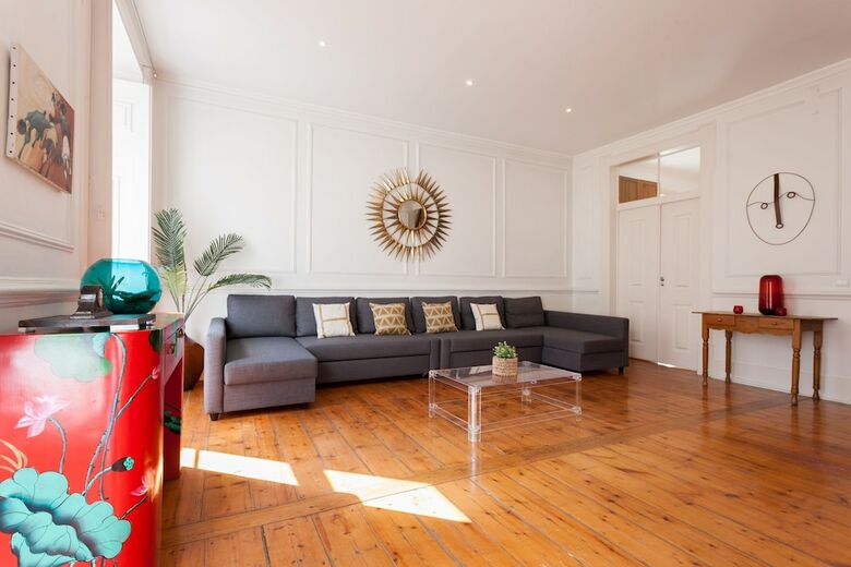 Tejo Vintage Three-bedroom Apartment - By Lu Holidays