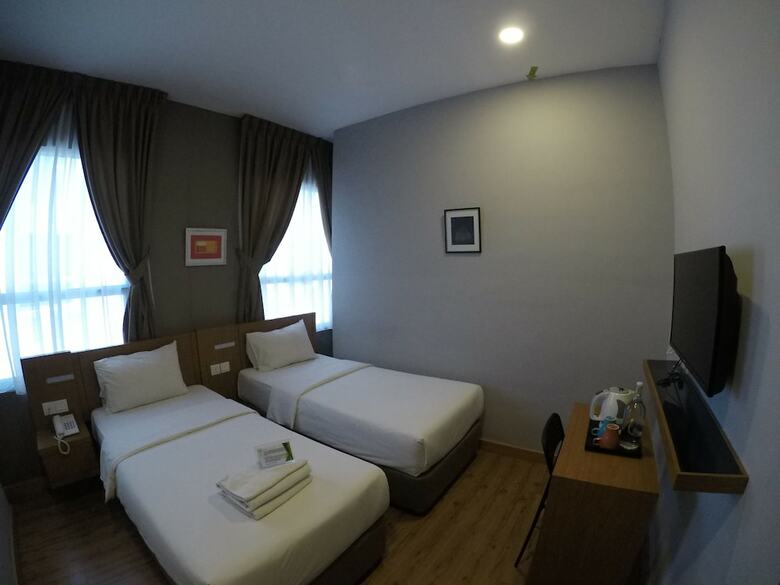 Hotel Ariana Iskandar