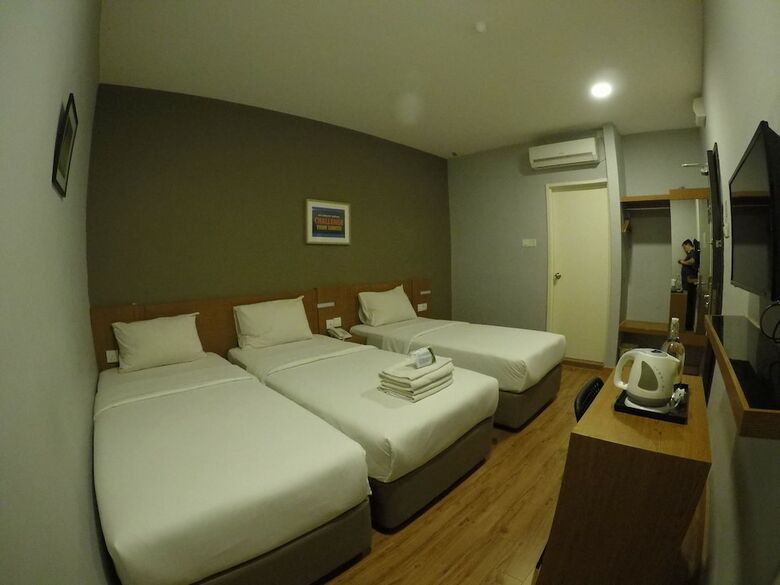 Hotel Ariana Iskandar