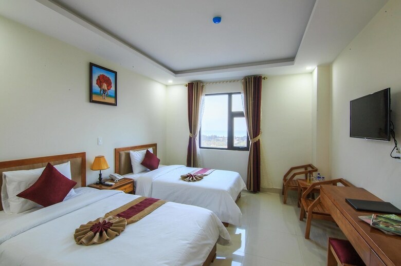 Amanda Quang Binh Hotel