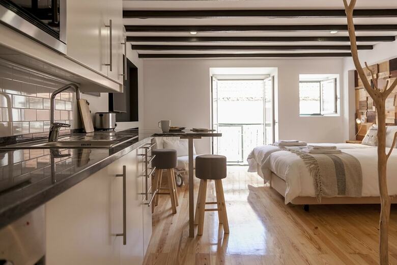 Bairro Studio Apartment - By Lu Holidays