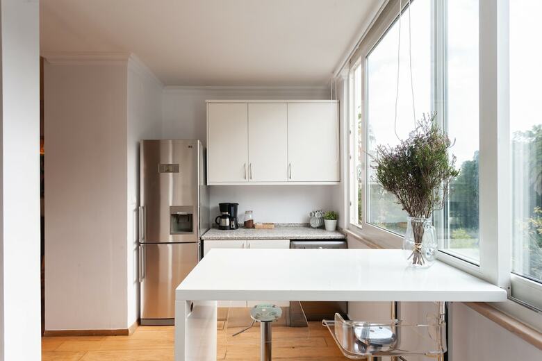 Liberty Penthouse Three-bedroom Apartment - By Lu Holidays
