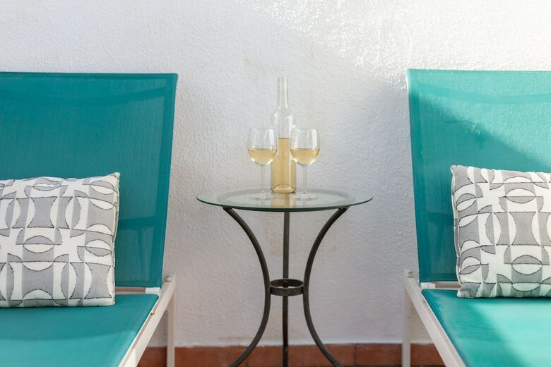 Liberty Penthouse Three-bedroom Apartment - By Lu Holidays