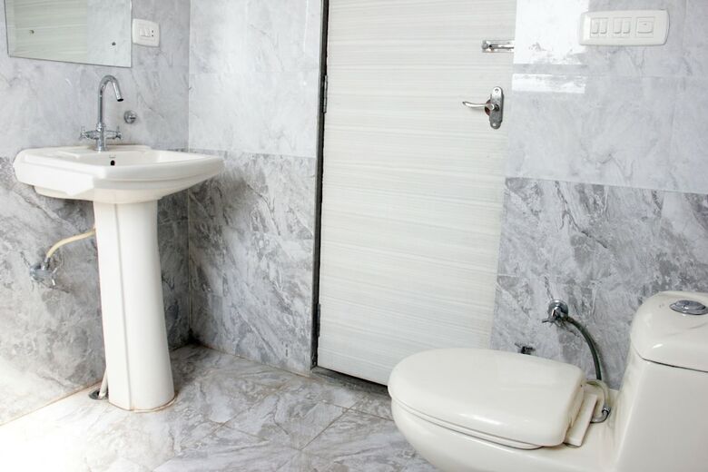 Oyo 6915 Hotel Marwar Regency
