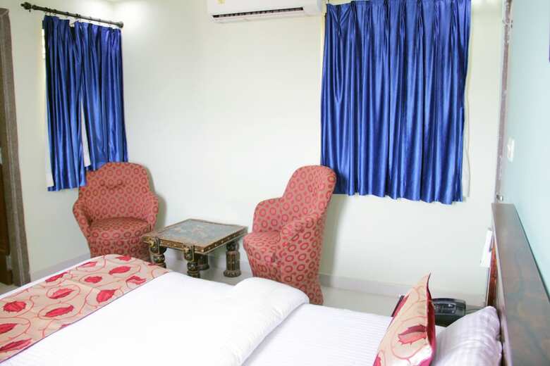 Oyo 6915 Hotel Marwar Regency