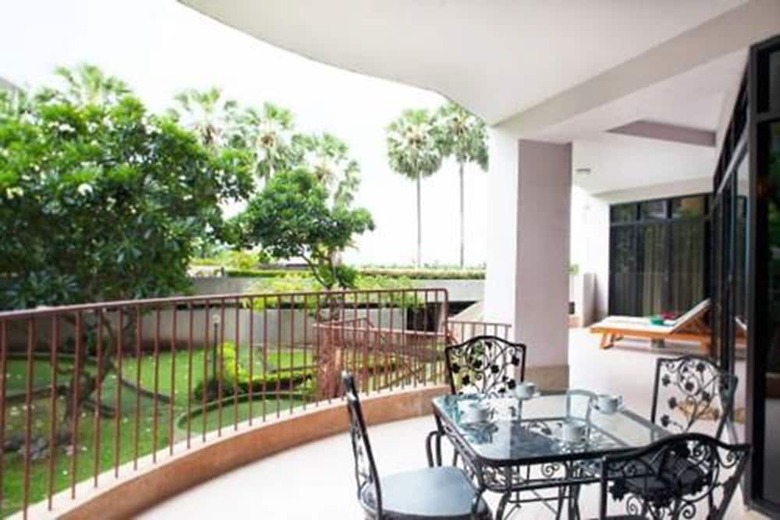 Apartamentos Issara At Cha-um Beach Club