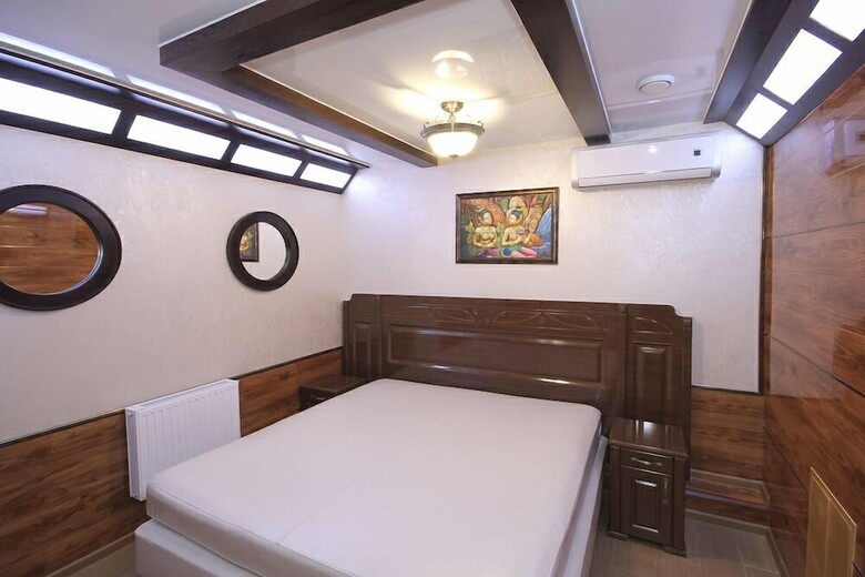 Hotel Absolute