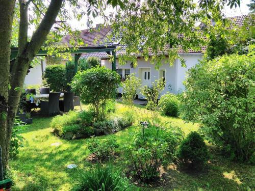 Spacious Holiday Home In Sommerfeld Near Lake