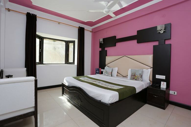 Oyo 7211 Hotel Mussoorie Club