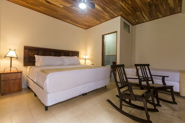 Hotel Mirna
