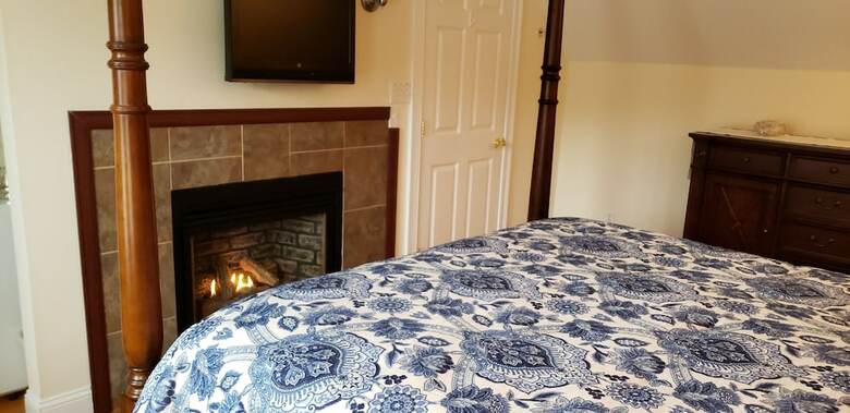 The Elmere House Bed & Breakfast