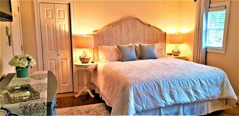 The Elmere House Bed & Breakfast