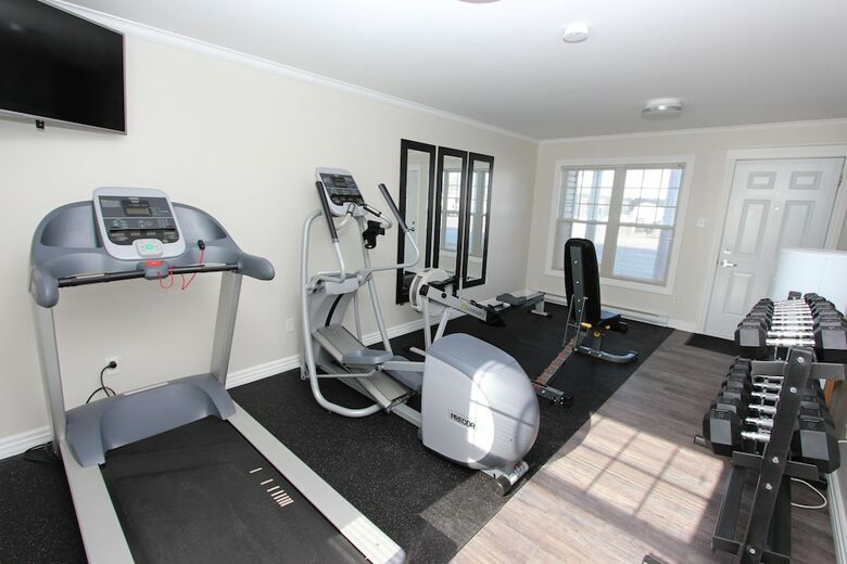 Hotel Royal Inn & Suites