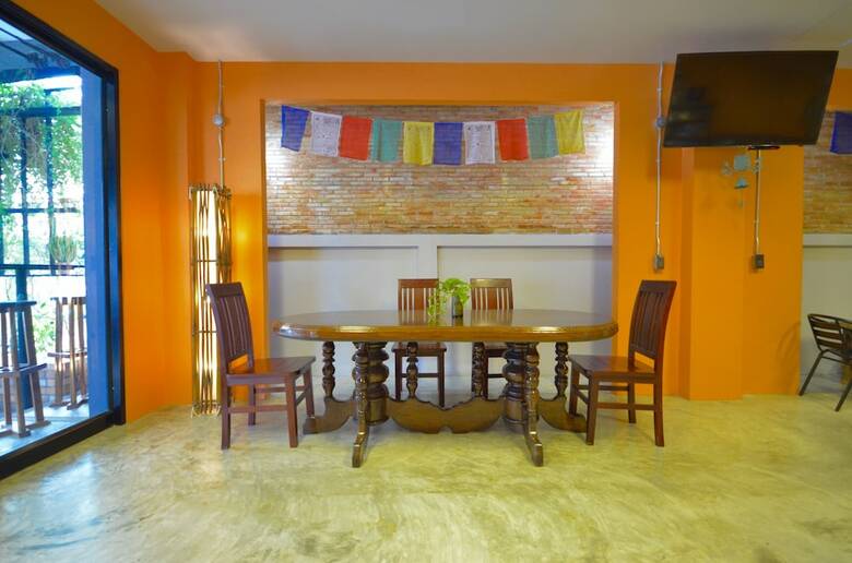 Hostal Nomad Hostel Krabi