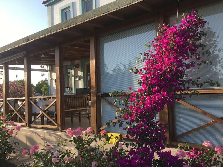 Karna Hotel