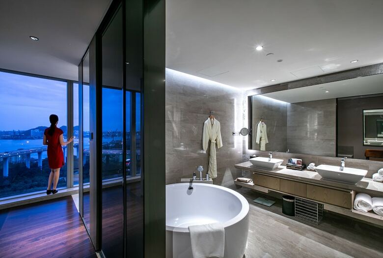 Hotel Hualuxe Xiamen Haicang