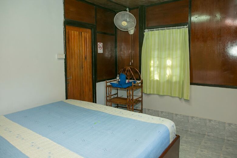 Hotel Haadrin Resort