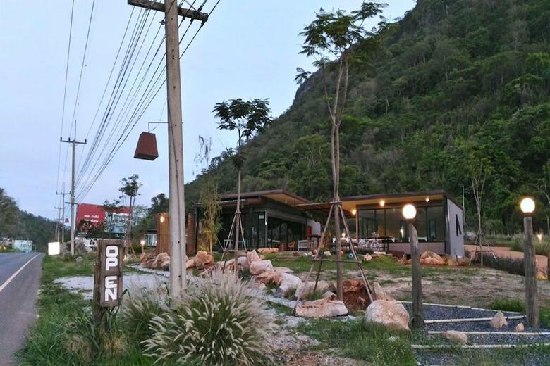 Hotel Rabbit Hill Cafe And Resort @ Khao Yai