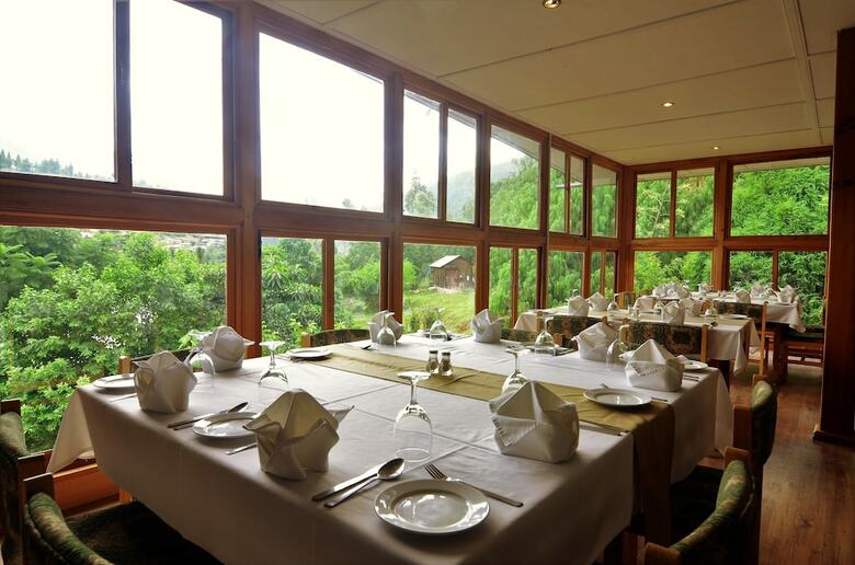Himalayan Dragon's Nest Hotel