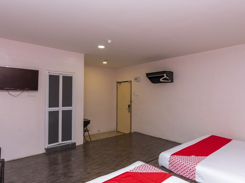 Oyo 966 Segamat Red Orange Hotel Sdn Bhd