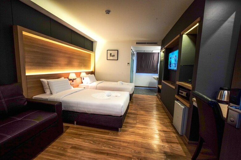 Hotel The Three Hat Yai