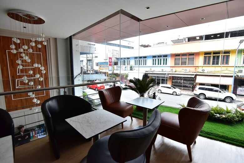 Hotel The Three Hat Yai