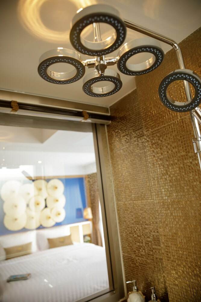 9 Suite Luxury Boutique Hotel