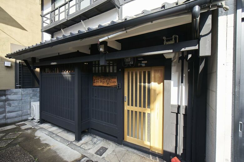Life Shijo Karasuma