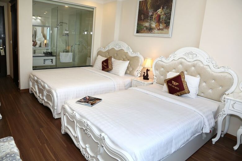 Tuyet Son Hotel