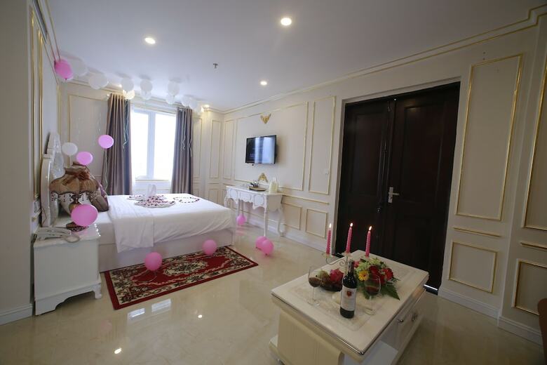 Tuyet Son Hotel