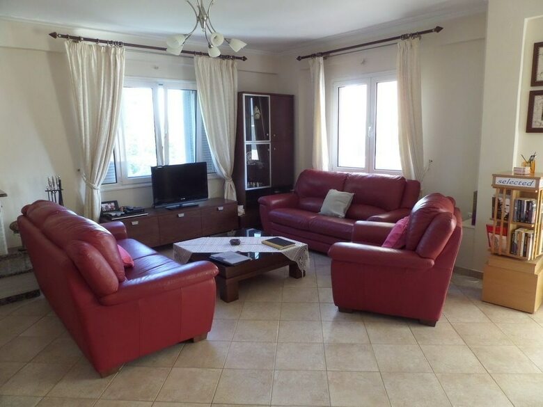 Villa Nn