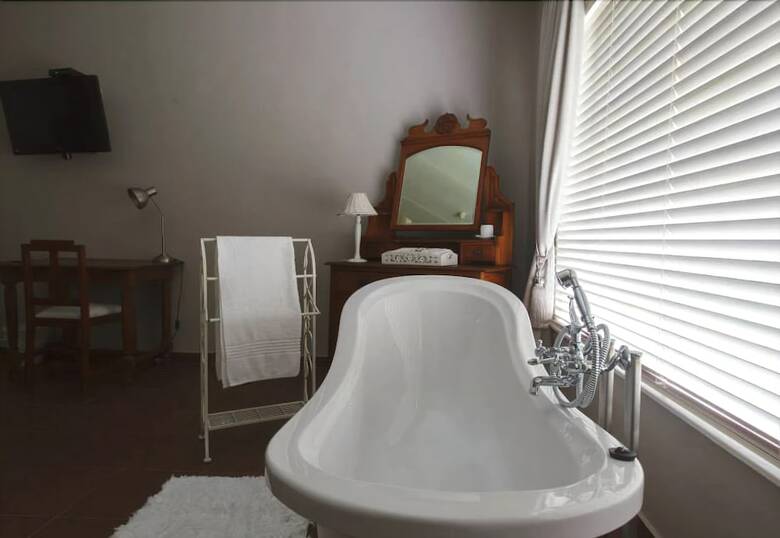 Hotel Inca Lily Accommodation
