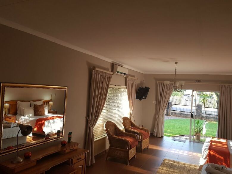 Hotel Inca Lily Accommodation