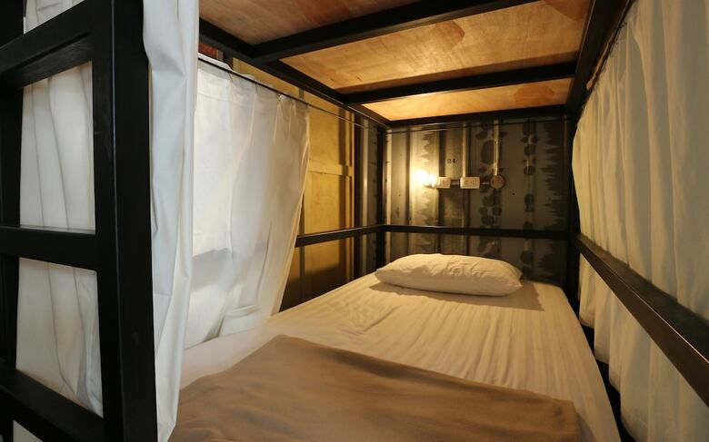 Hostal Nivas Siam Hostel