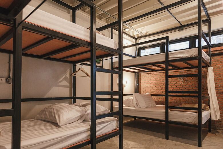 Hostal Nivas Siam Hostel
