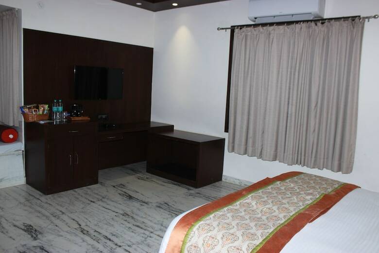 Hotel Ramya Resort & Spa