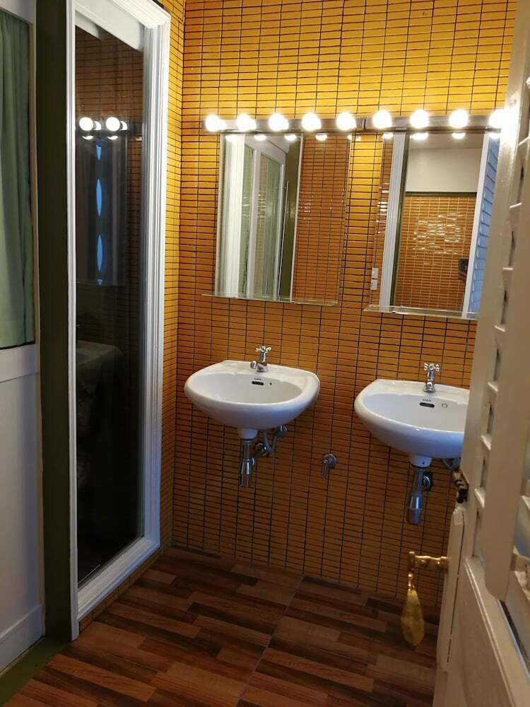 Hostal Bed In Town